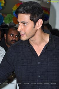 Mahesh Babu inaugurates Rainbow Hospitals