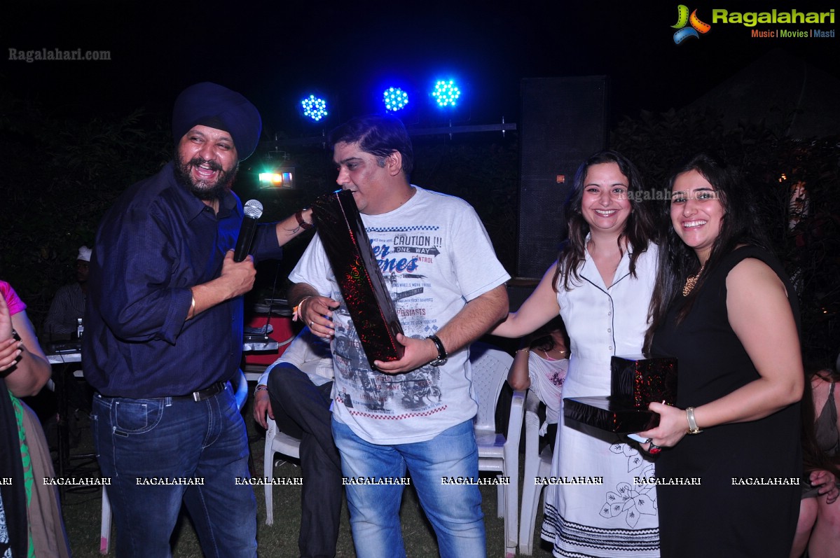 Masqurade Party by Raja Singh & Vinny Singh - Vicky Alag & Poonam Alag at Singh Farm House