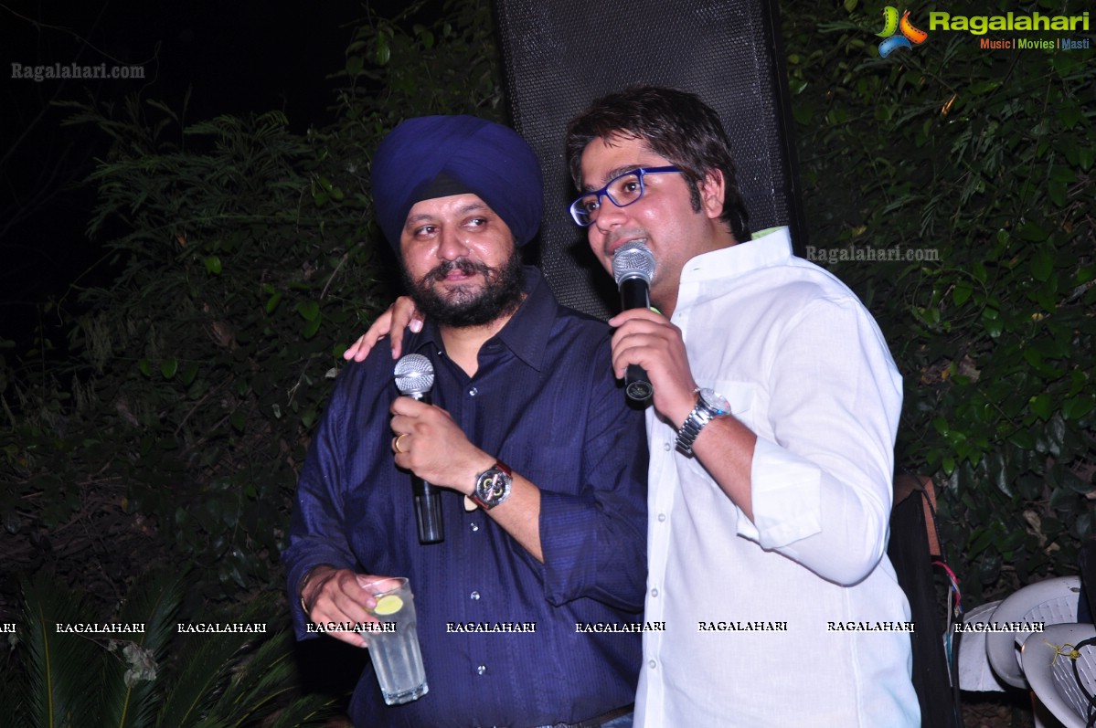 Masqurade Party by Raja Singh & Vinny Singh - Vicky Alag & Poonam Alag at Singh Farm House