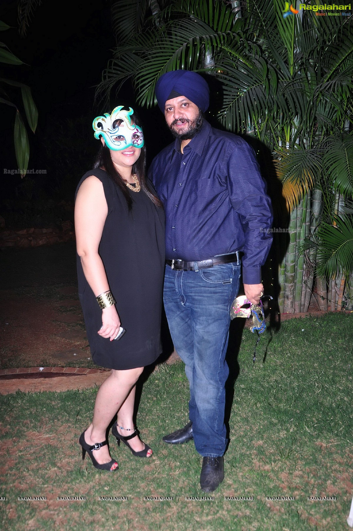 Masqurade Party by Raja Singh & Vinny Singh - Vicky Alag & Poonam Alag at Singh Farm House