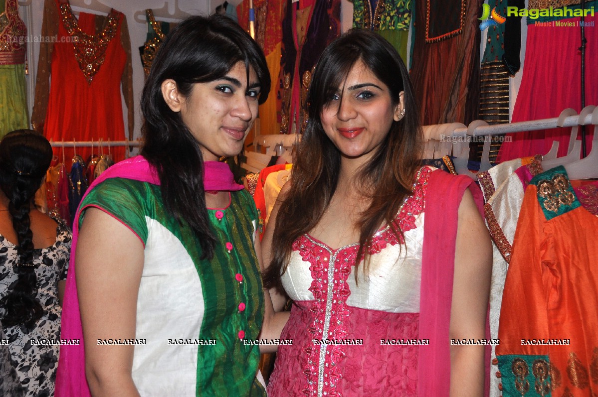 Parinidhi launches Melange March 2013 - A Fashion Rampage