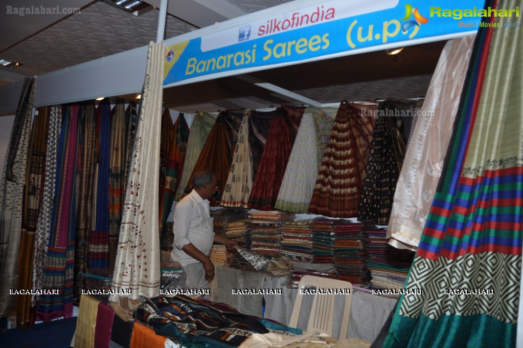 Diksha Panth launches National Silk and Cotton Expo, Hyderabad