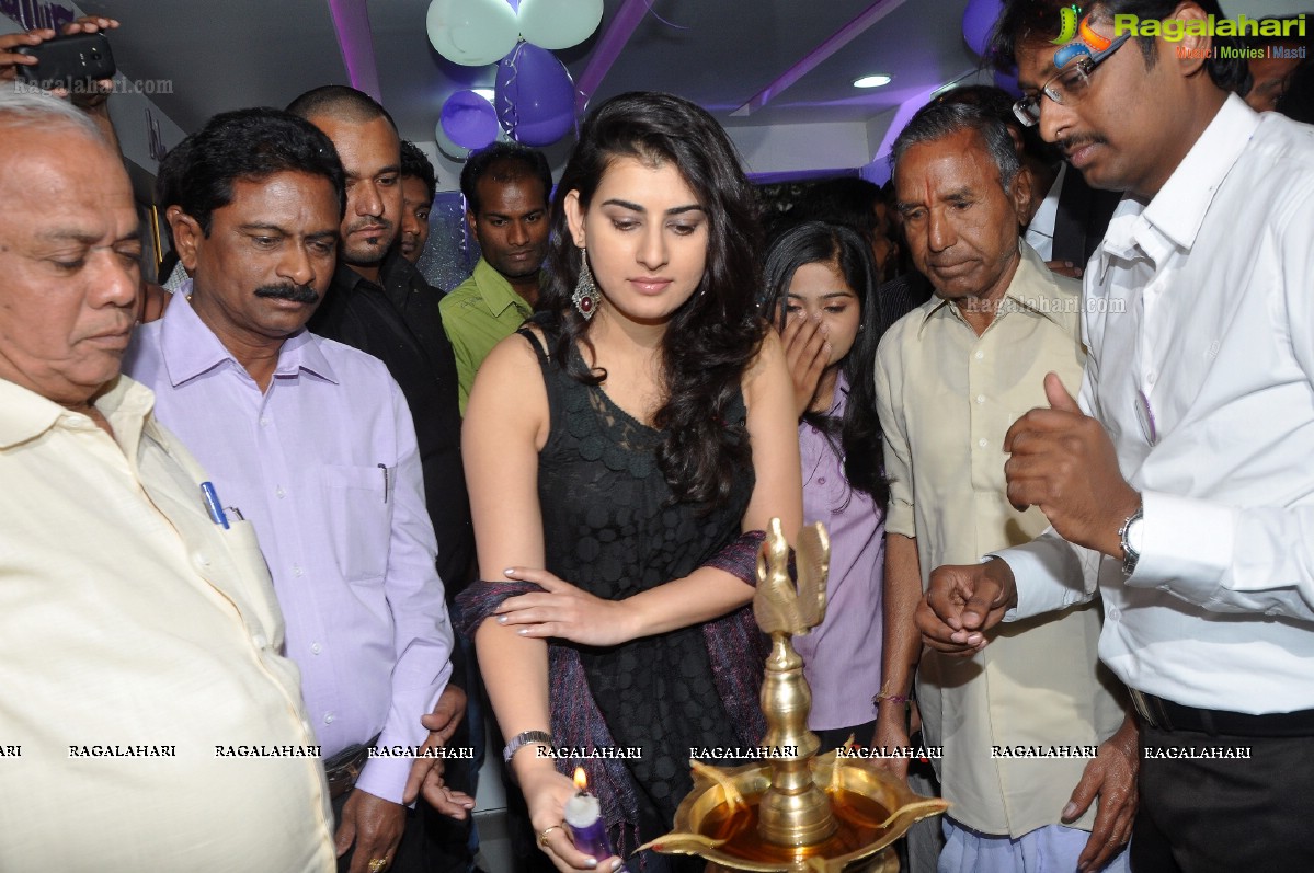 Archana launches Naturals Family Salon at Vanasthalipuram, Hyderabad