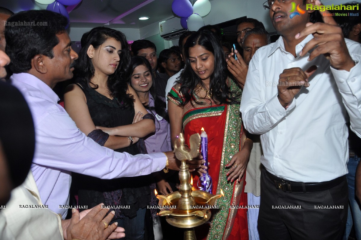 Archana launches Naturals Family Salon at Vanasthalipuram, Hyderabad