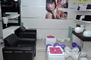 Naturals Family Salon Vanasthalipuram