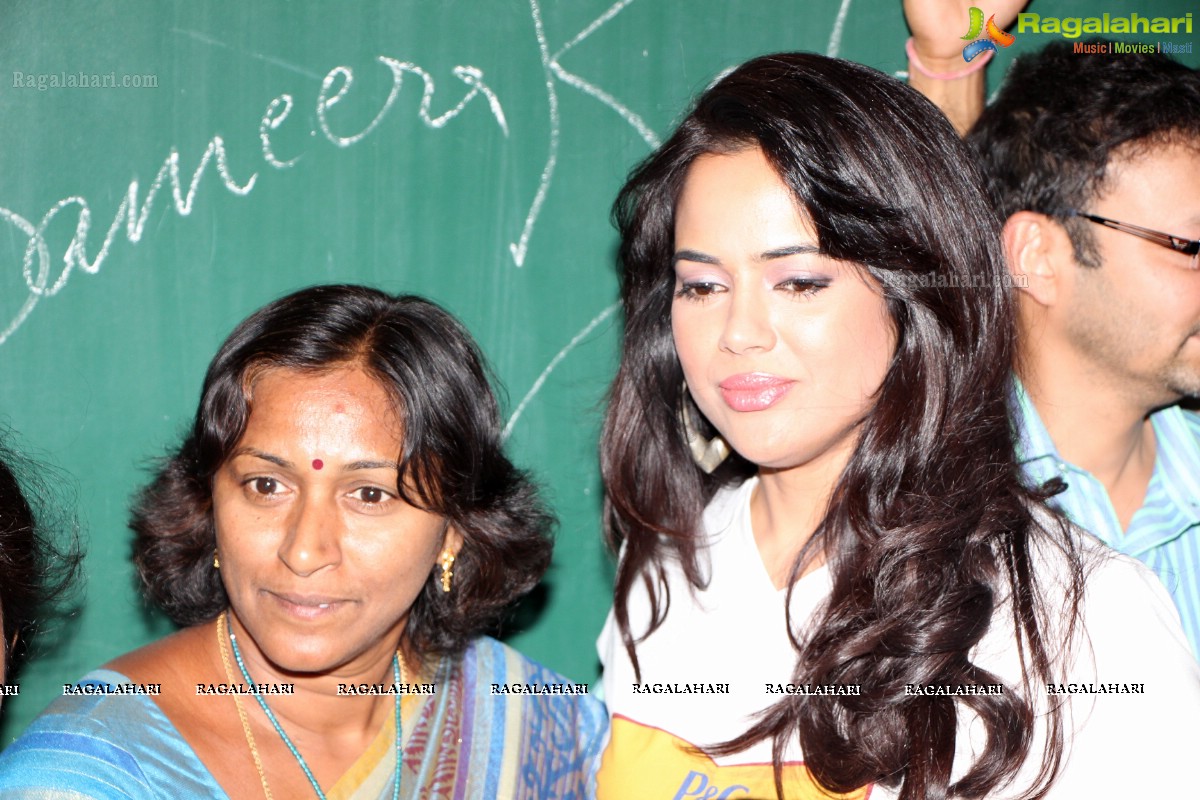 Sameera Reddy at 'P&G Shiksha Diwas' Event at Hyderabad