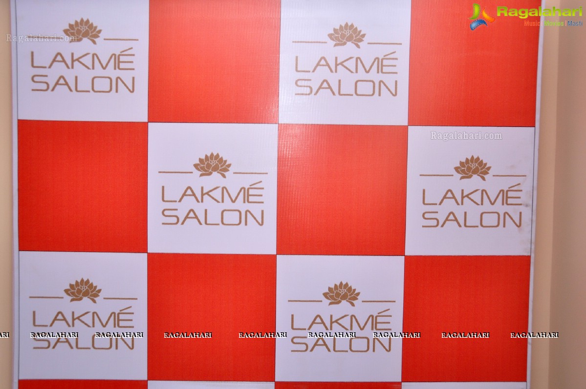 Priyamani launches Lakme Salon at West Marredpally, Secunderabad 