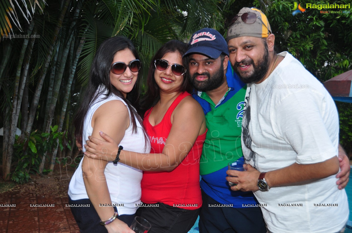 Shorts n Shots: Bash at Singh Farms by Raja Singh-Vinny Singh & Vicky Alag-Poonam Alag