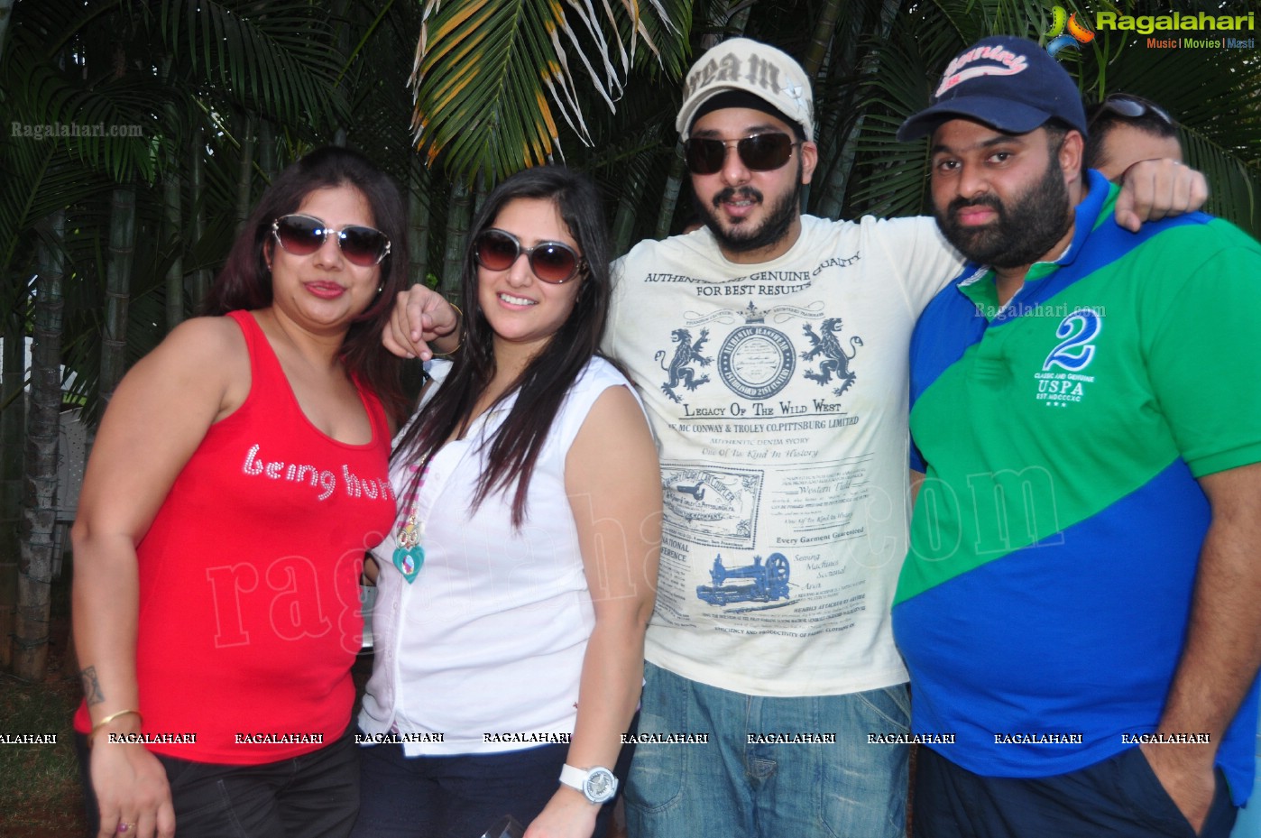 Shorts n Shots: Bash at Singh Farms by Raja Singh-Vinny Singh & Vicky Alag-Poonam Alag