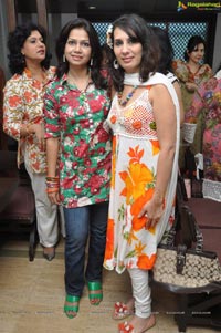 Rendevous Floral Theme Party