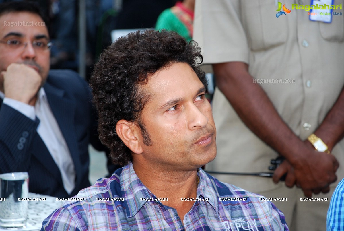 Sachin Tendulkar inaugurates AIG India's Gastrointestinal and Liver Foundation, Hyderabad