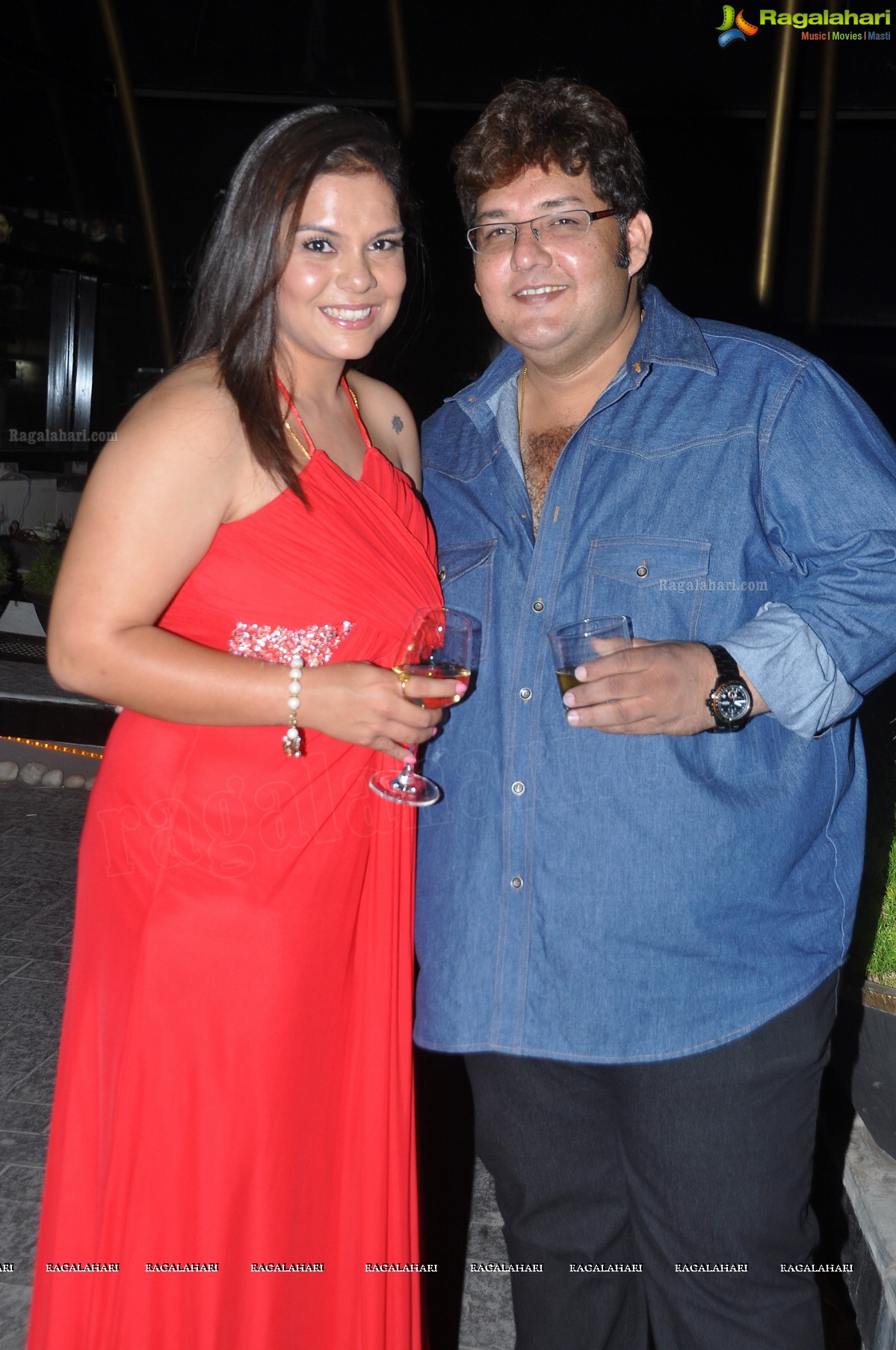 Sadhana Singh and Poonam's 2013 Birthday Bash at Skybar, Hyderabad