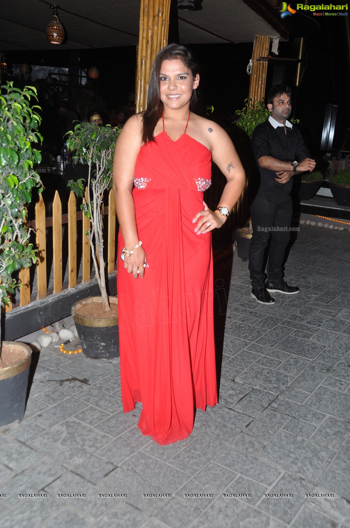 Sadhana Singh and Poonam's 2013 Birthday Bash at Skybar, Hyderabad