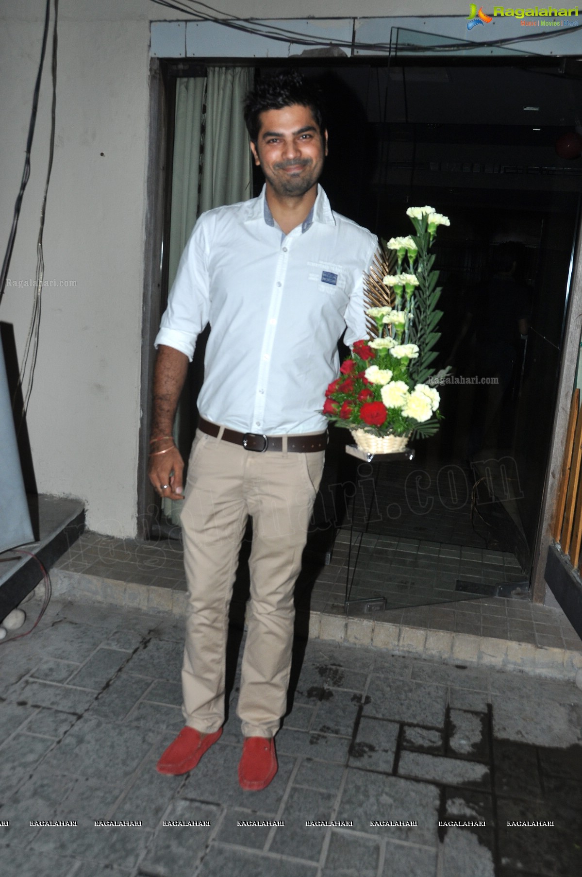 Sadhana Singh and Poonam's 2013 Birthday Bash at Skybar, Hyderabad