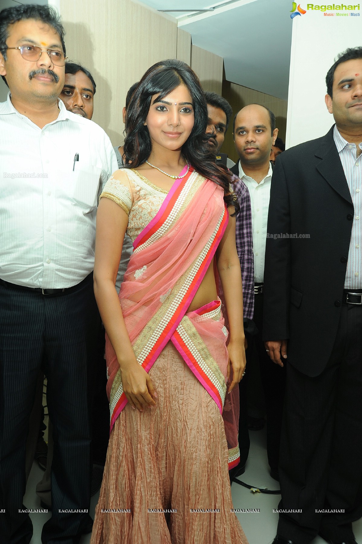 Samantha launches Forevermark in the Kirtilals, Hyderabad