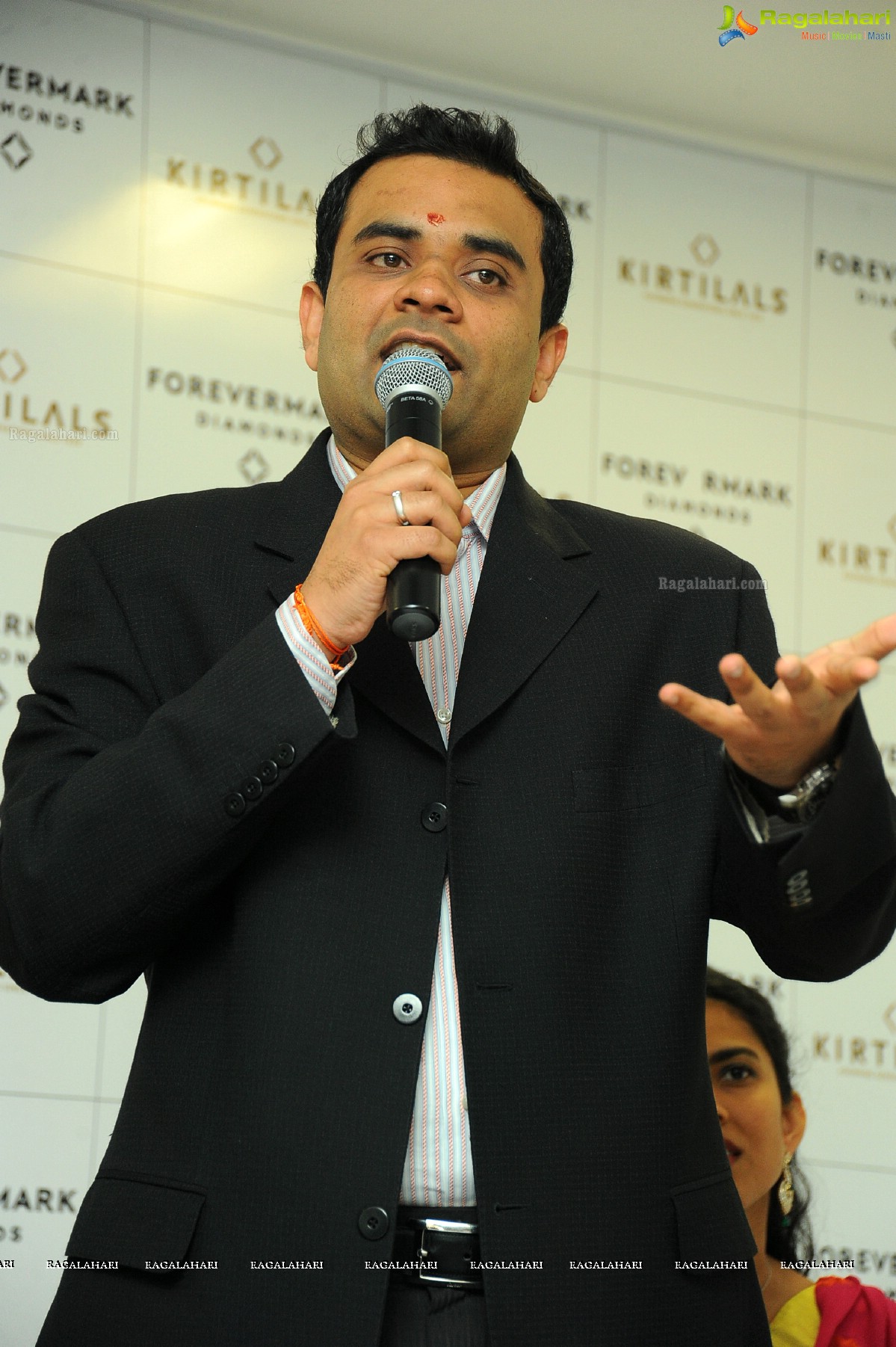 Samantha launches Forevermark in the Kirtilals, Hyderabad