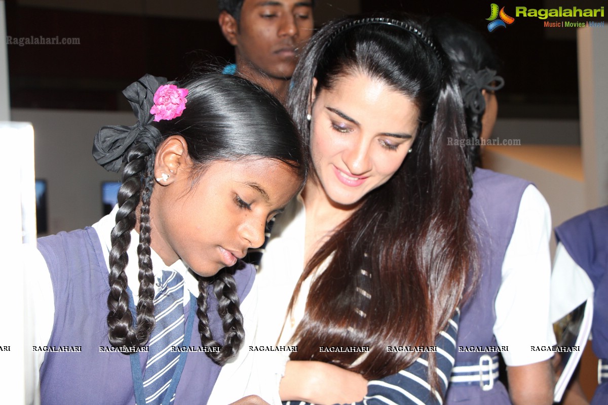 Pratham and Asha Rotary Children at Samsung Third Southwest Asia Forum, Hyderabad