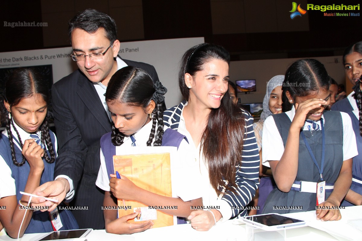 Pratham and Asha Rotary Children at Samsung Third Southwest Asia Forum, Hyderabad
