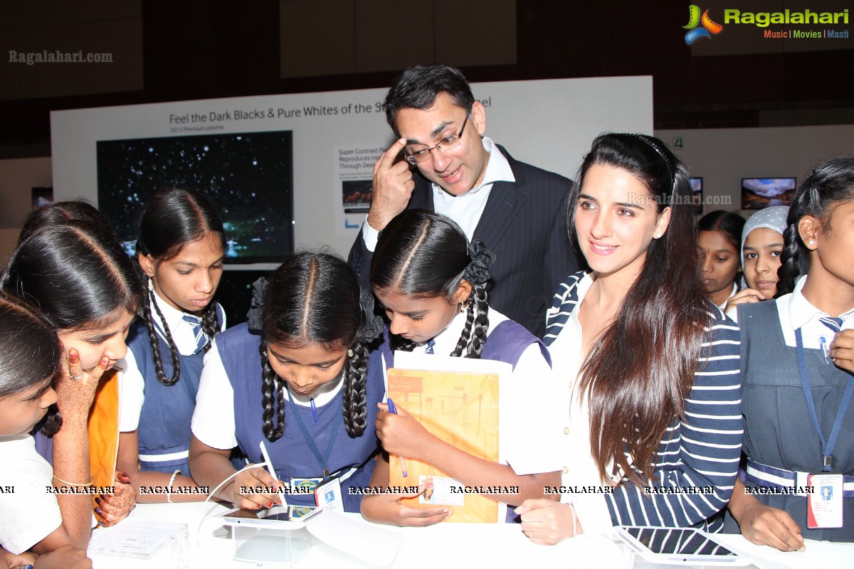 Pratham and Asha Rotary Children at Samsung Third Southwest Asia Forum, Hyderabad