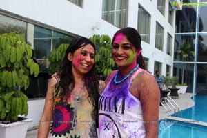 Club Se La Vie Holi Bash