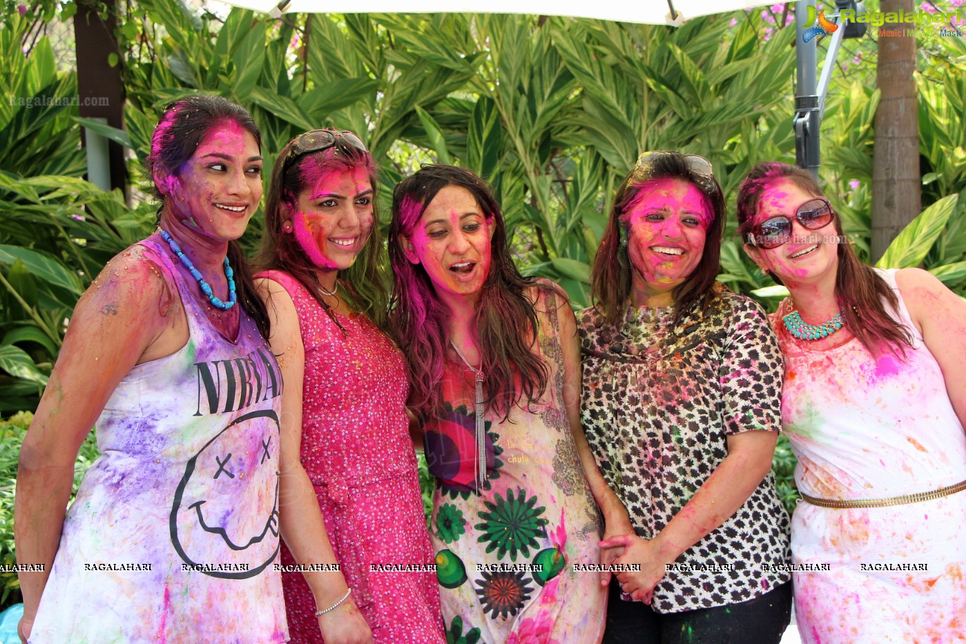 Club Se La Vie's 2013 Holi Bash at Radisson Blu Plaza, Hyderabad