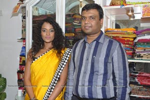 Saree Sale at Singhanias Store