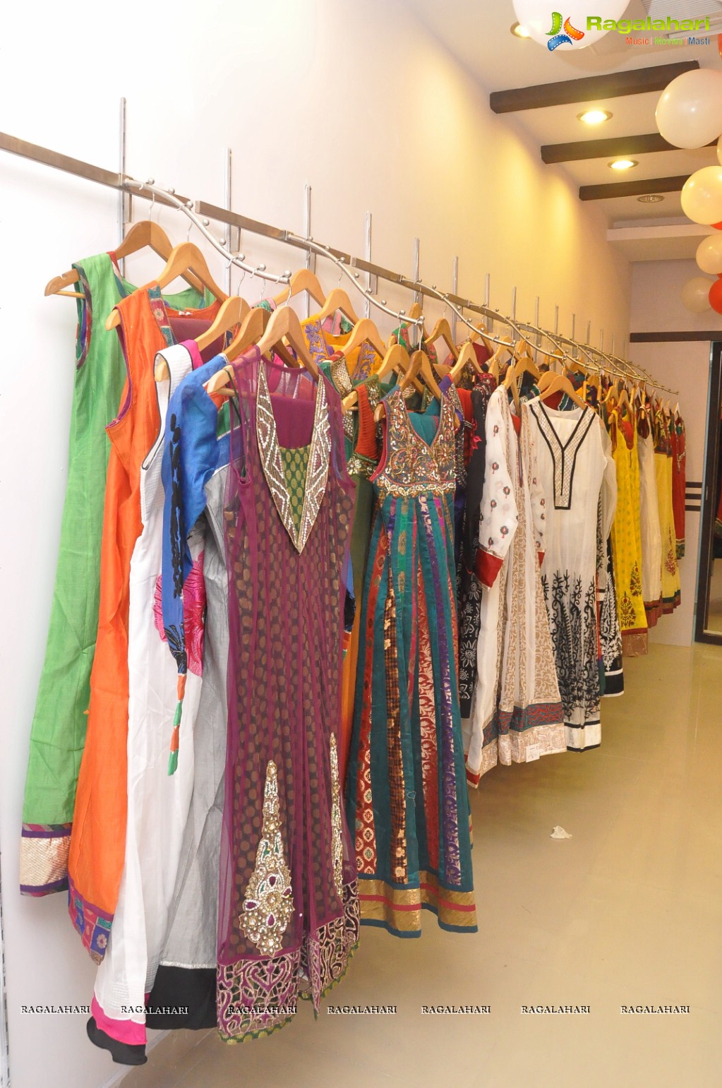 Swathi Deekshith launches Barikha Fashionz, Hyderabad