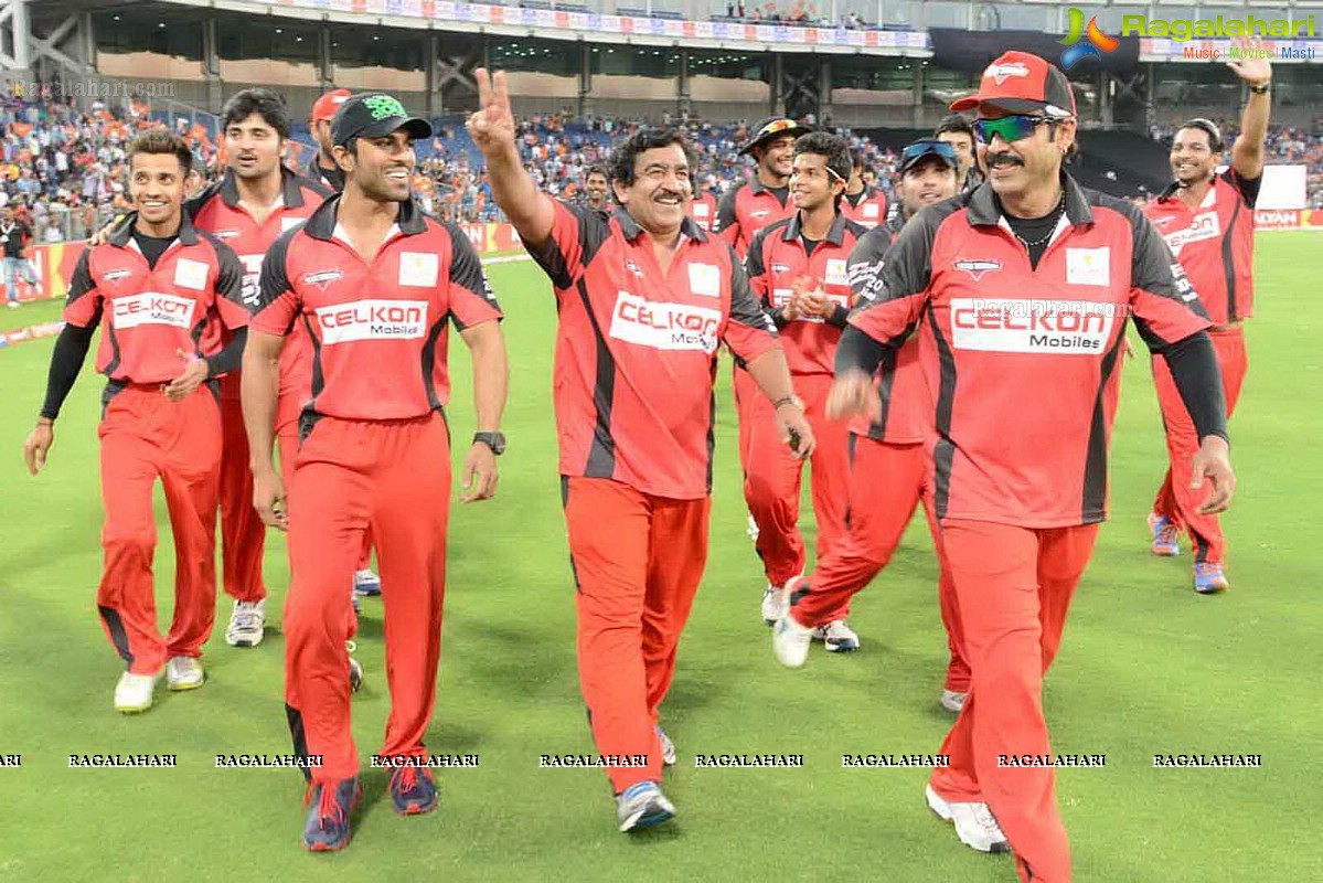 CCL 3: Telugu Warriors Vs Bhojpuri Dabanggs