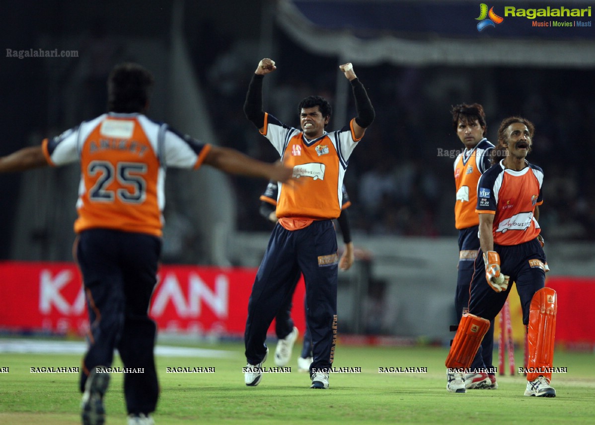 CCL 3: Telugu Warriors Vs Veer Marathi