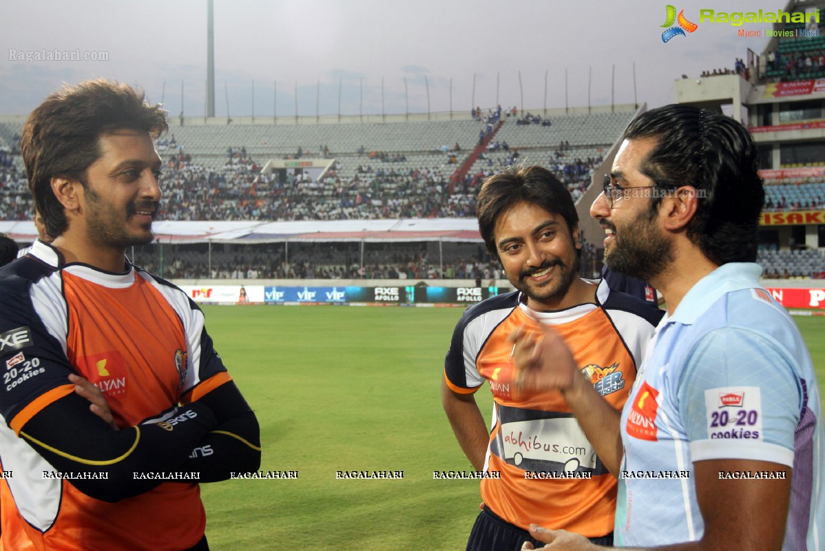 CCL 3: Telugu Warriors Vs Veer Marathi