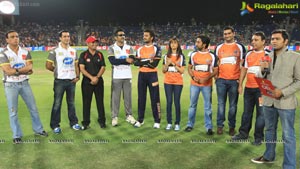 Veer Marathi Vs Mumbai Heroes Match