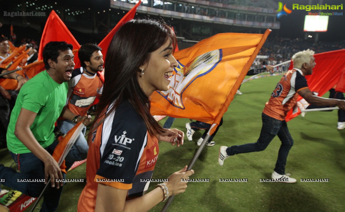 CCL 3: Veer Marathi Vs Mumbai Heroes Match