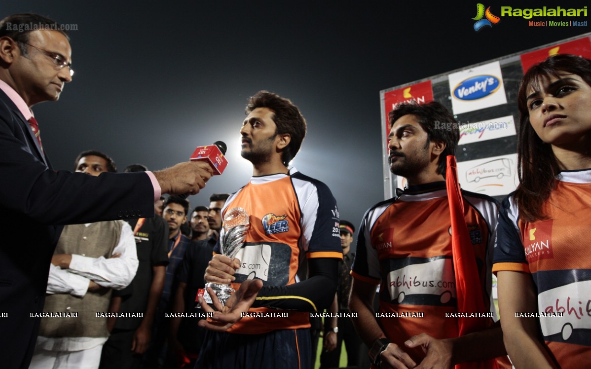 CCL 3: Veer Marathi Vs Mumbai Heroes Match