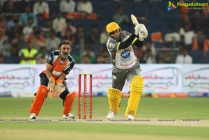 Veer Marathi Vs Mumbai Heroes Match