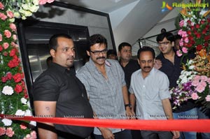 Venkatesh launches Rotis