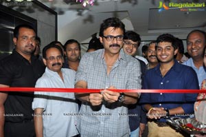 Venkatesh launches Rotis