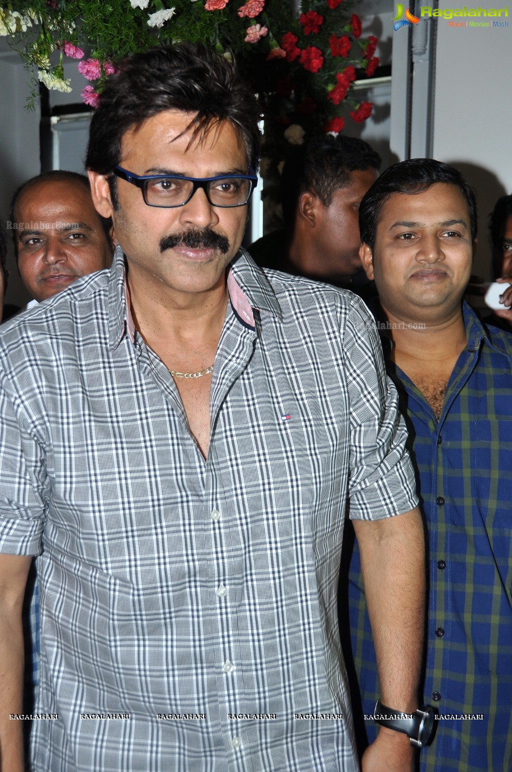 Venkatesh launches Rotis Restaurant, Hyderabad