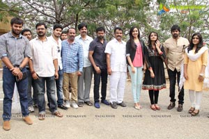 Naveen Chandra-Niveda Thomas Film