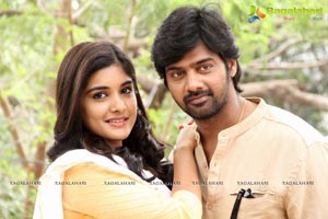 Naveen Chandra-Niveda Thomas Film