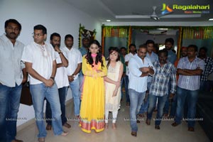 Dikkulu Chudaku Ramayya Muhurat