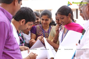 Hrudayam Ekkadunnadi College Tour