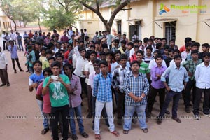 Hrudayam Ekkadunnadi College Tour