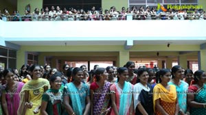 Hrudayam Ekkadunnadi College Tour