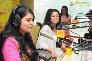 Prathighatana Team at Radio Mirchi