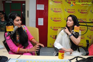 Prathighatana Team at Radio Mirchi