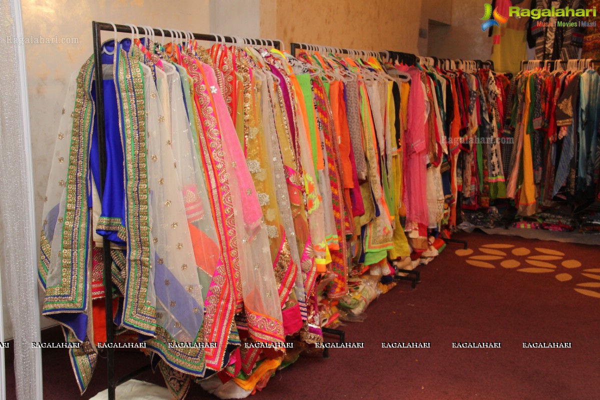 Akritti Elite: The Day and Night Bazaar (March 2014), Hyderabad