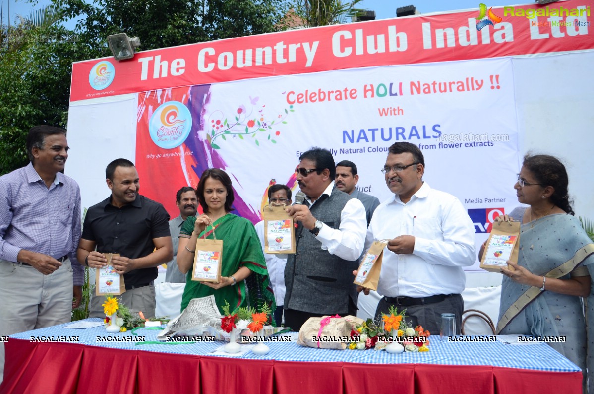 Amala launches Naturals Eco-Friendly Holi Colors, Hyderabad