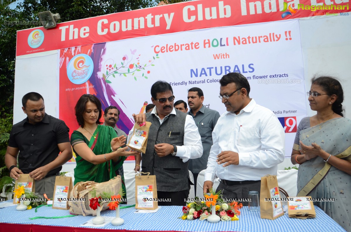 Amala launches Naturals Eco-Friendly Holi Colors, Hyderabad