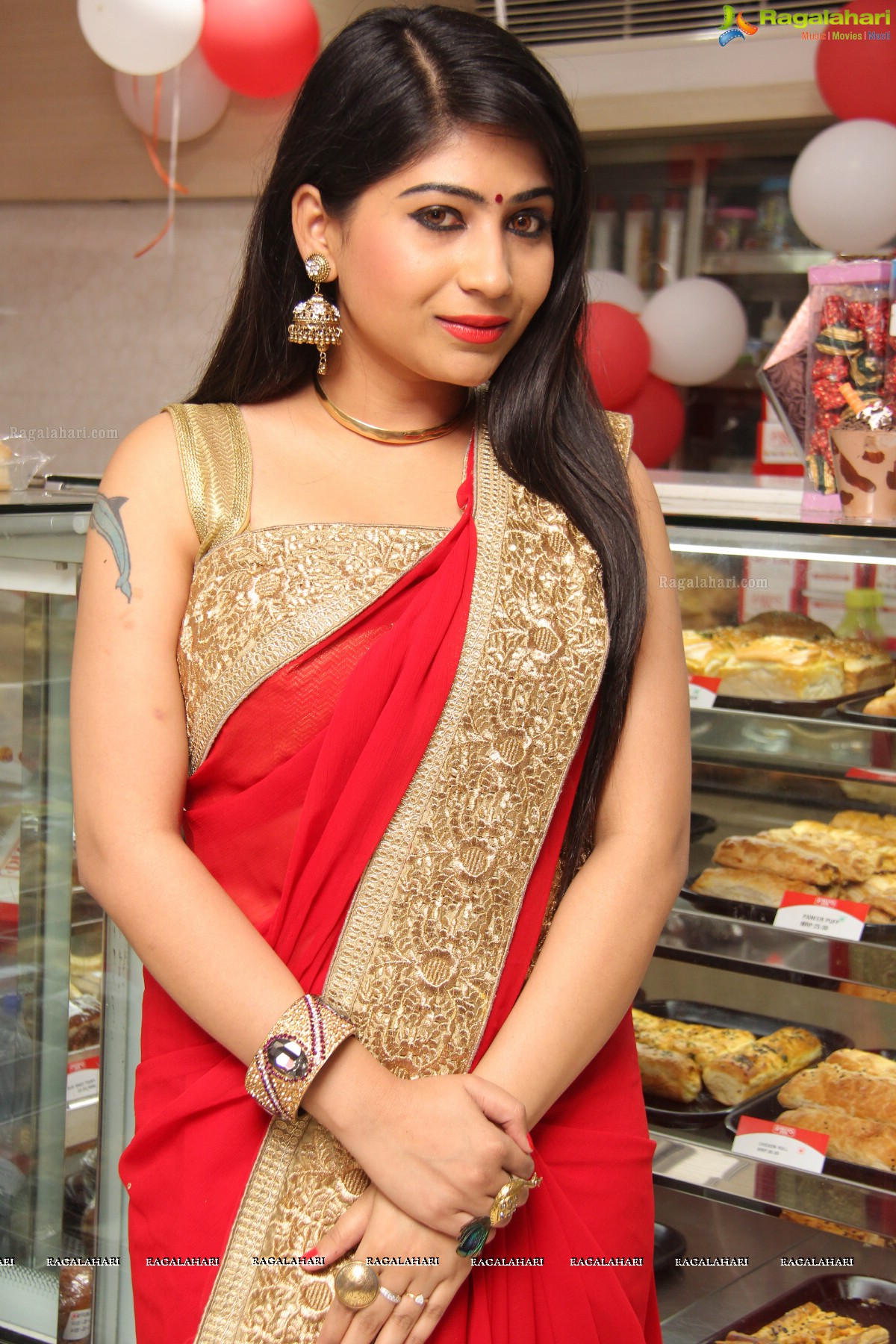 Madhulagna Das launches Bakers Inn at Himayatnagar, Hyderabad