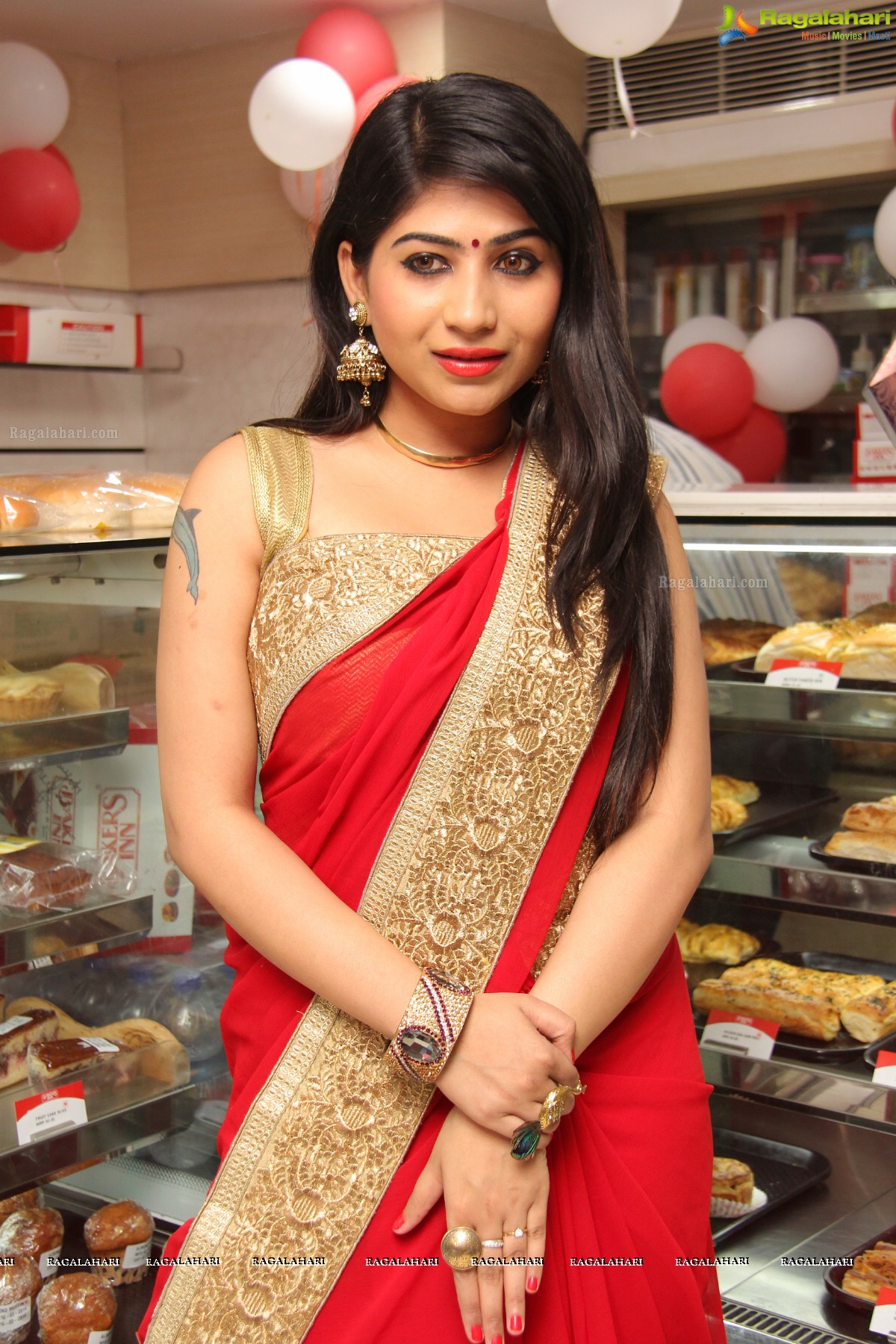 Madhulagna Das launches Bakers Inn at Himayatnagar, Hyderabad